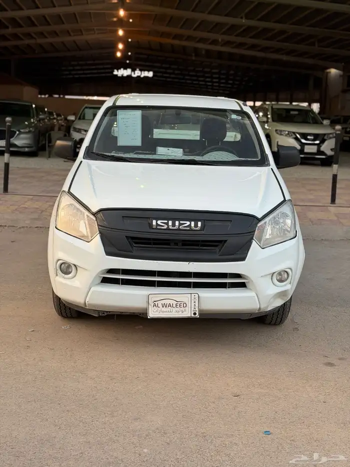 ايسوزو جوانب ديزل 4