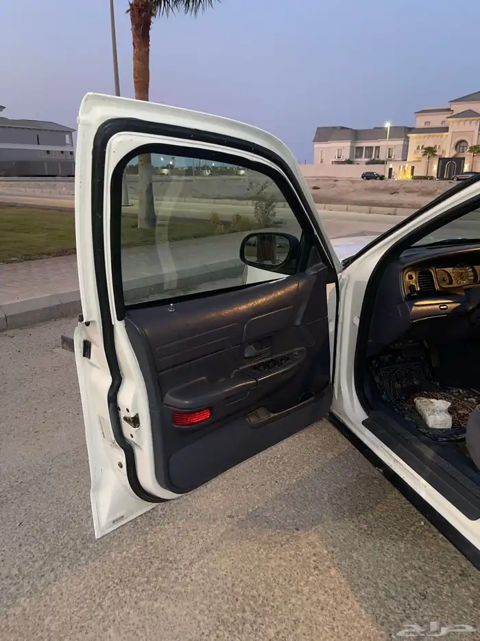 فورد فكتوريا ممشى قليل 6