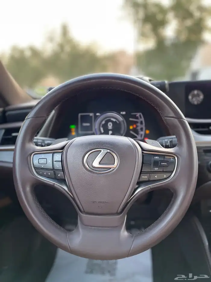 لكزس-ES300h-2020(ممشي92الف) 20