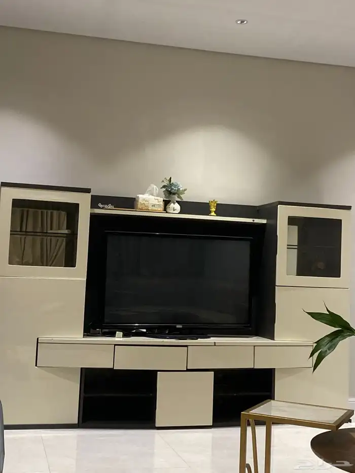 دولاب تلفيزيون كبير 0