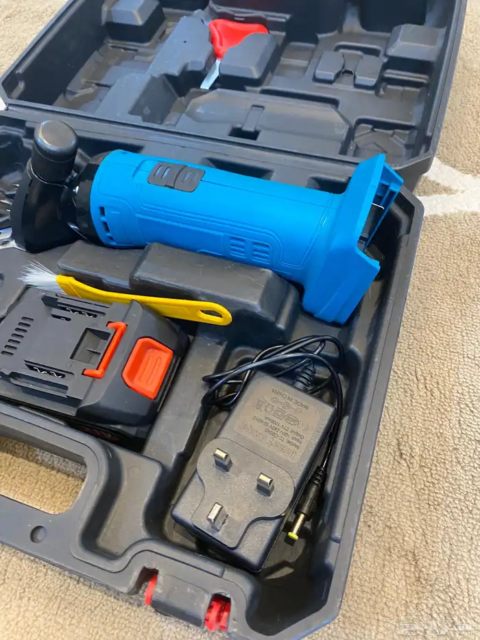 للبيع مكينه حلاقت اباعر بطاريه 0