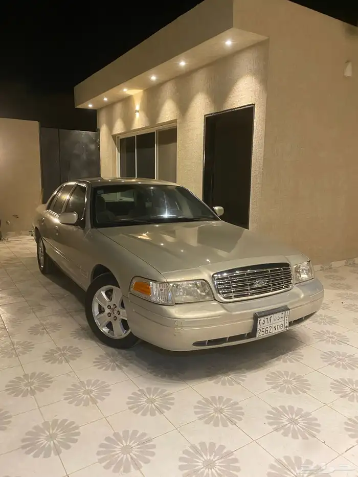 كراون فكتوريا 3