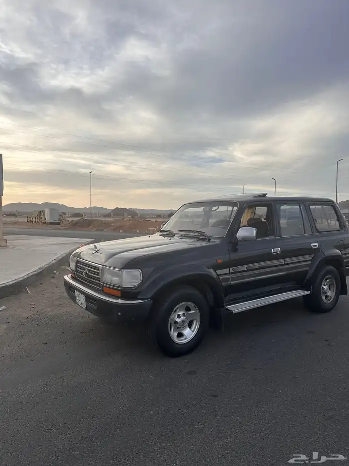 صالون لاندكروزر 94 0