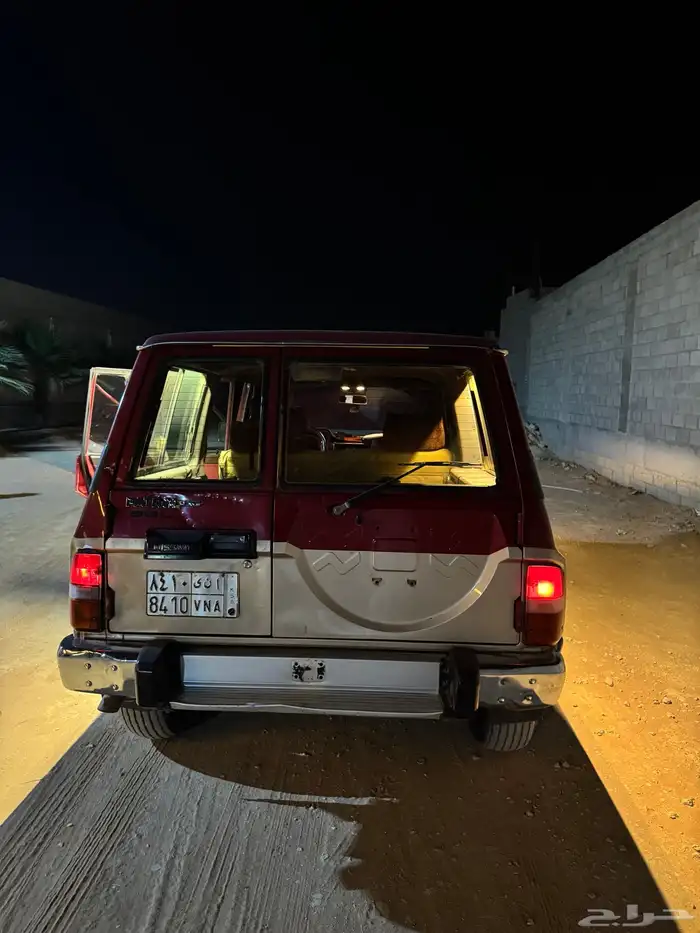 للبيع نيسان سفاري مديل 1997 مكينة لكزس 2