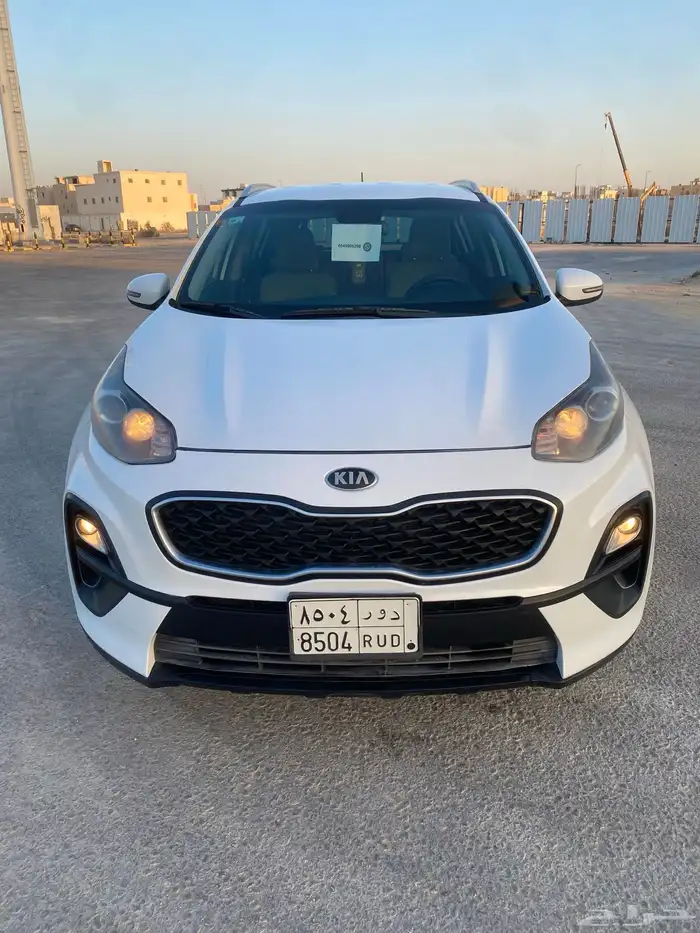 كيا سبورتاج ابيض 2