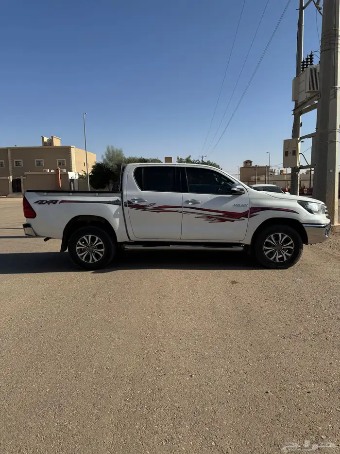 للبيع هايلوكس 2017 م دبل 6