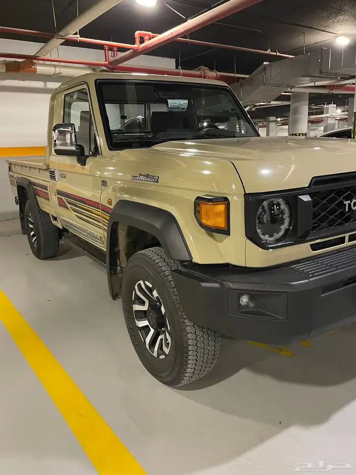 شاص بريمي 2025 مستعمل اصدار 40 عام أتوماتيك بنزين 2