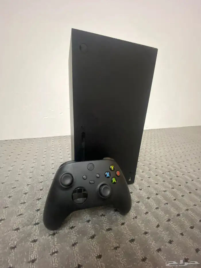 xbox series x يجي معها يد  بدون حسابات 0