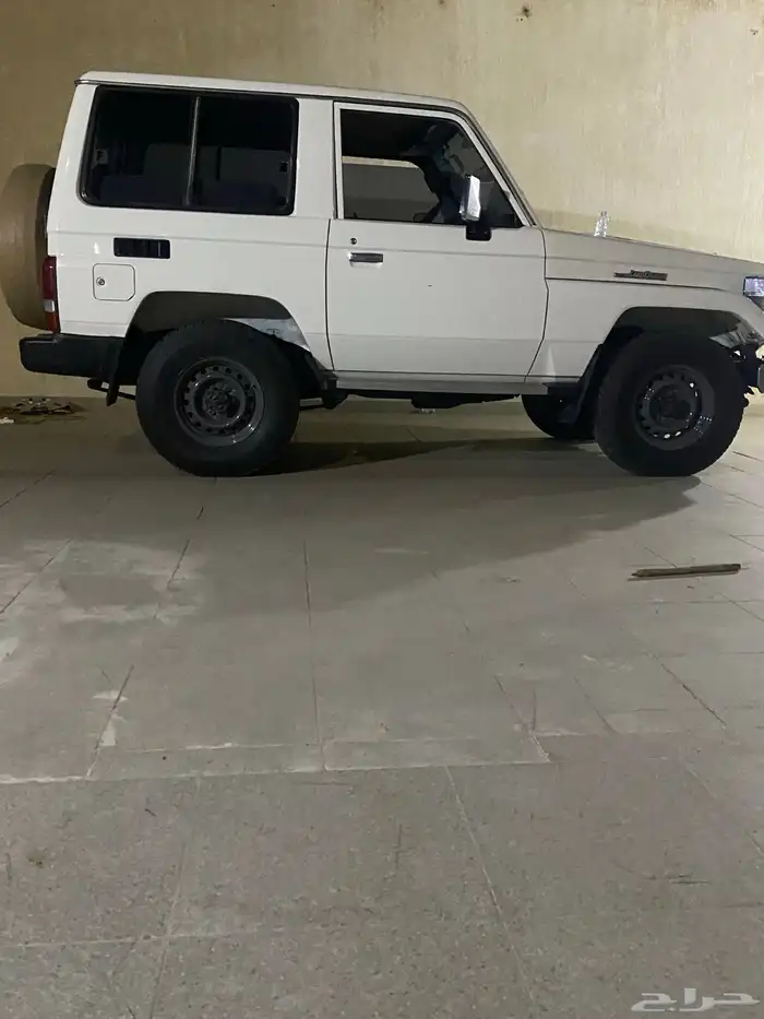 جيب ربع تويوتا 1991مخزن 3