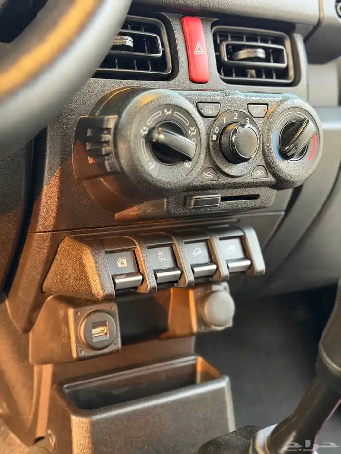 سوزوكي جمني 2021 18