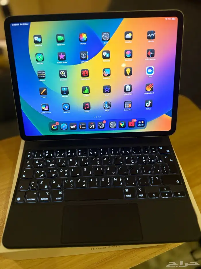 ايباد برو 11 إنش الجيل الرابع 2023 مع ماجيك كيبورد شبة جديد 1