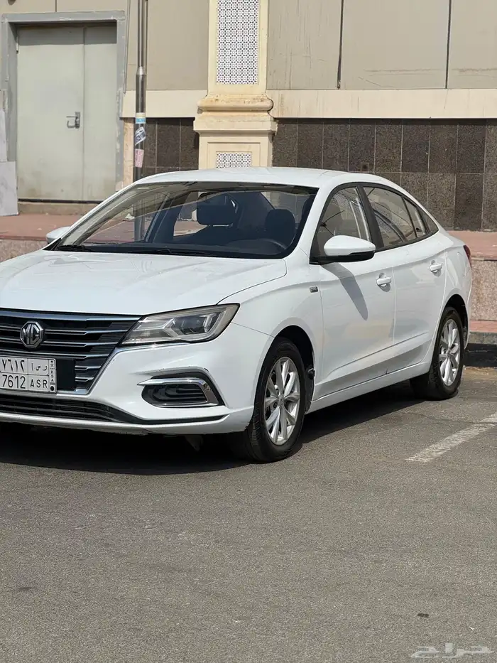 MG   5   2023 السعر 25000 الف 14