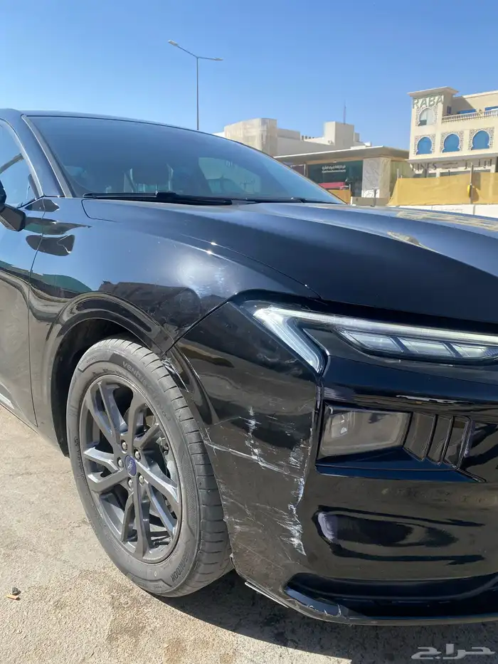 فورود توروس 2025 اسود امبيانتي 0