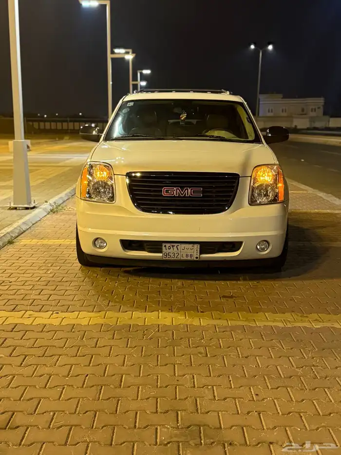 يوكن 2010 نظيف جدا 2