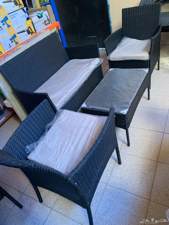 طقم كراسي خارجية حديد وخشب 7