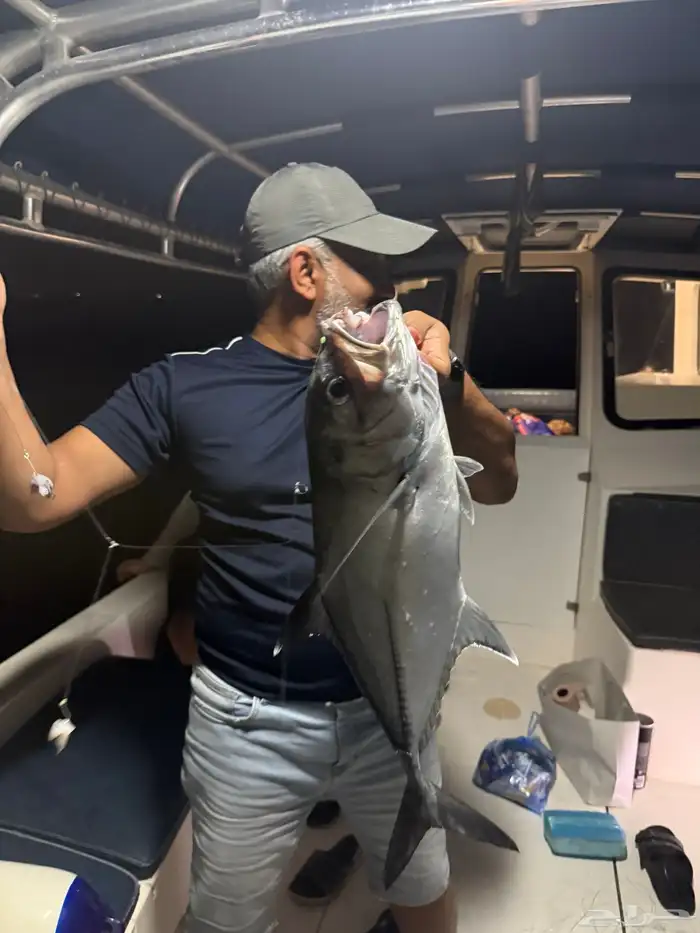 قارب رحلات بحرية 4