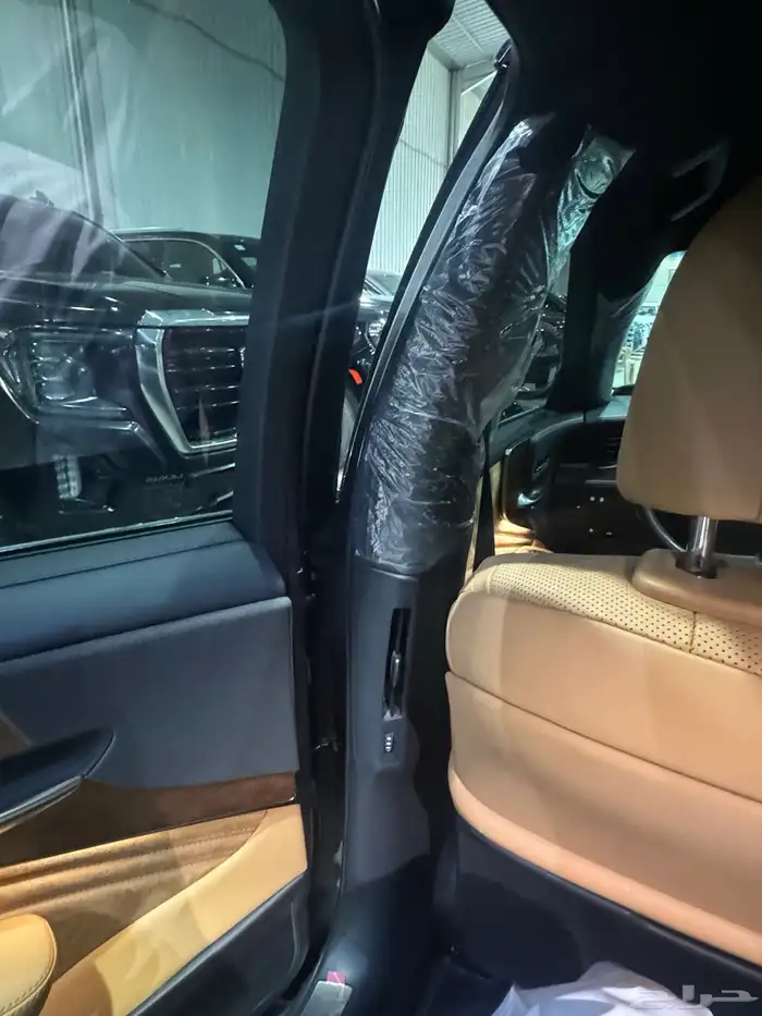 لكزس LS 2021 ماشي 54 الف 7