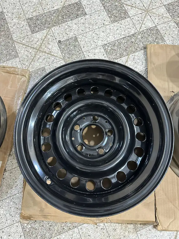 جنوط مجوفه   تباريز حديد خمس صواميل . 1