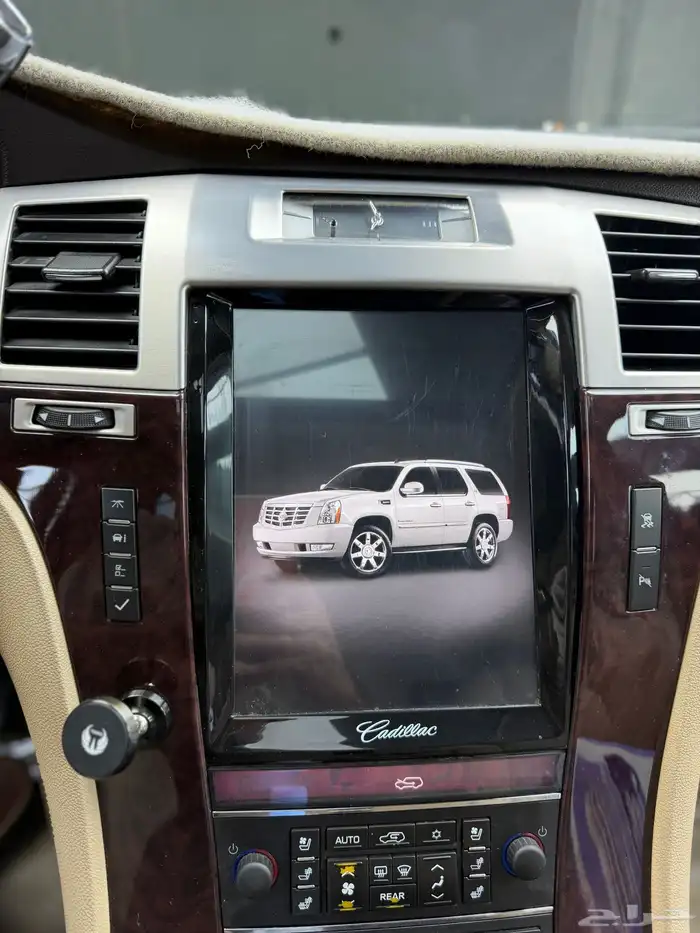 كاديلاك اسكاليدا 14