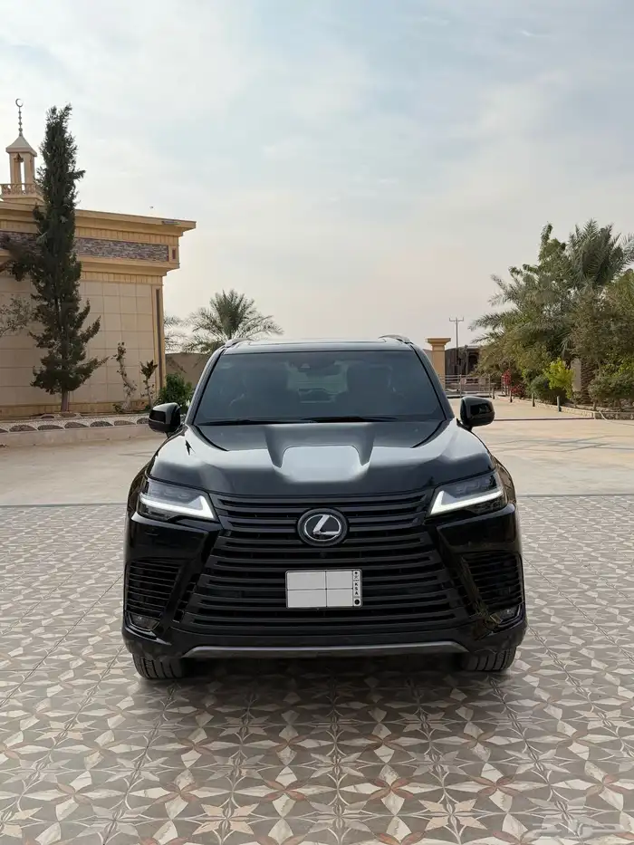 لكزس VIP - LX600 بلاك اديشن موديل 2023 بريمي (مالك اول) 2