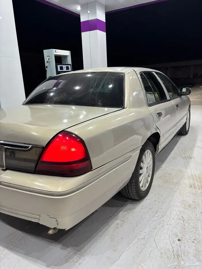 فورد ماركيز 2010 7