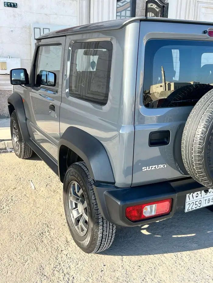 سوزوكي جمني 2021 4