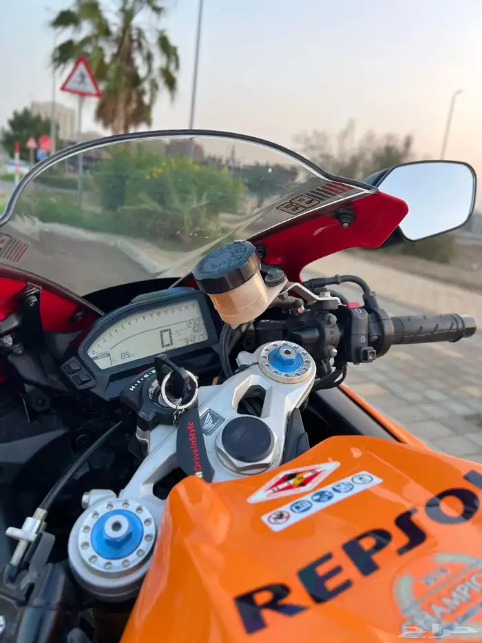 للبيع دباب هوندا ريبسول 1000 2