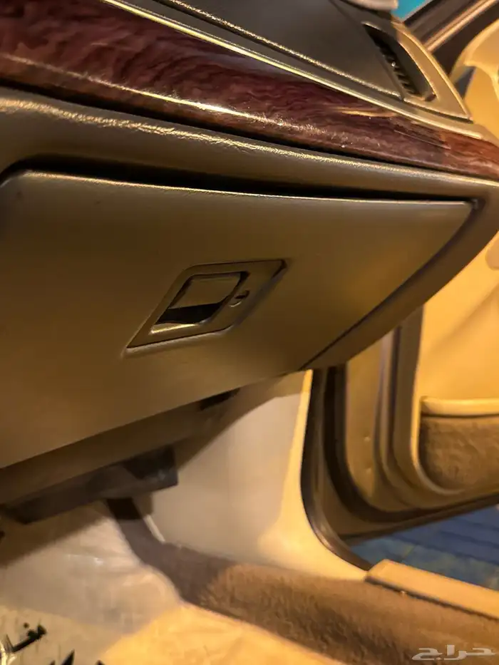 فورد جراند ماركيز 2001 نظيفة 100 60