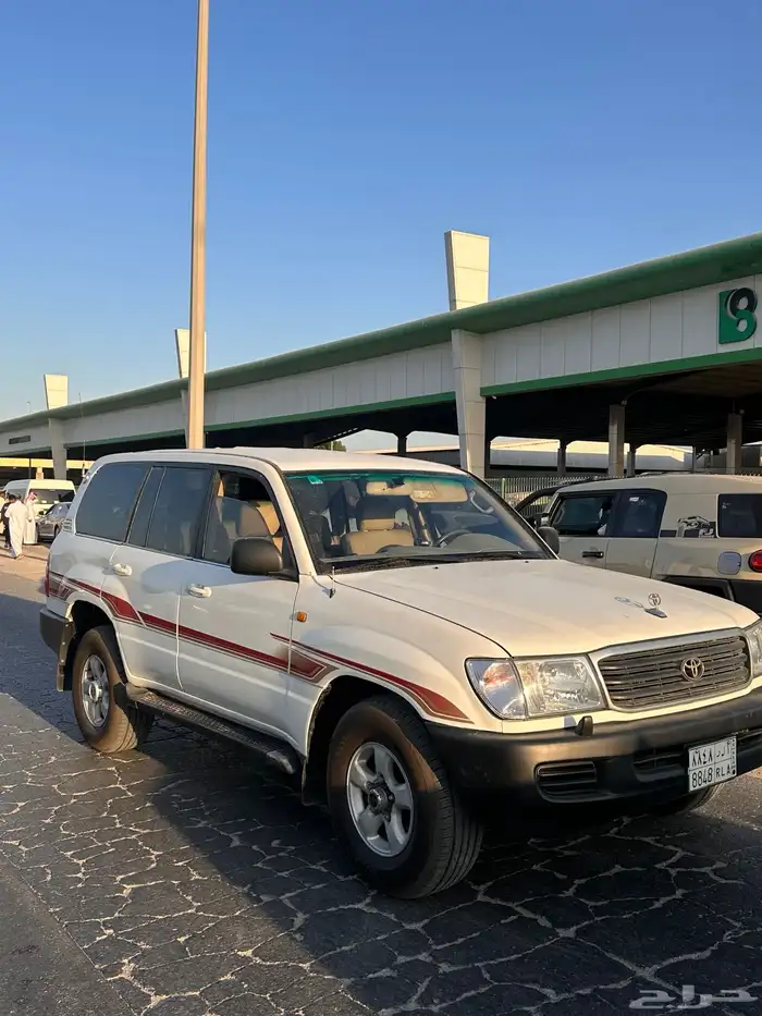 جيب لاند كروزر 2001 1