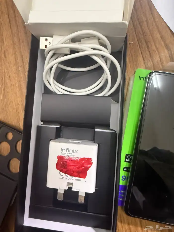 انفنيكس هوت 40i 3