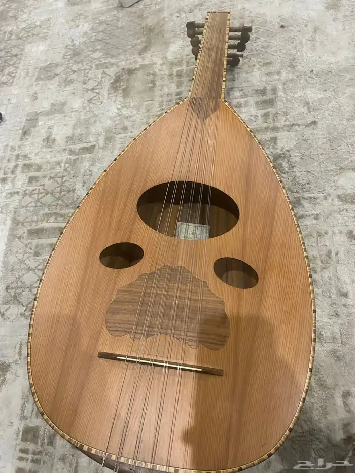 عود زرياب الخشب لوكس الصنع عراقي موديل السنة   شنطة العود 2