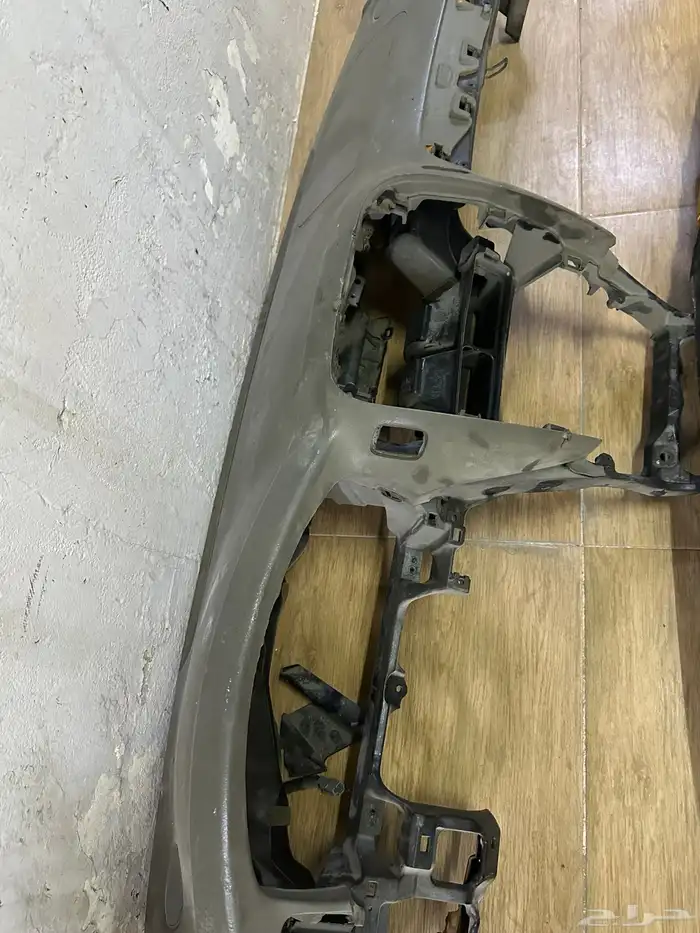 قطع غيار لكزس 2004 LS 430 2