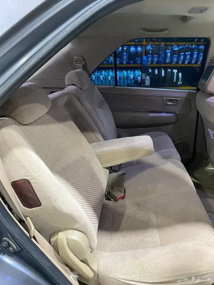 للبيع فورتشنر 2009 8