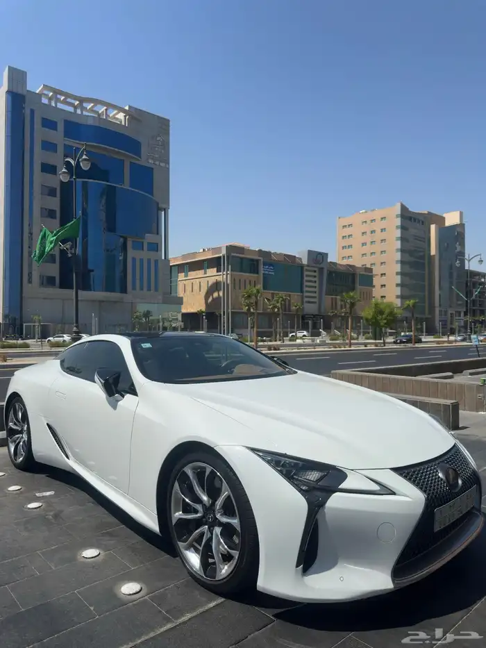 لكزس lc500 2021 19