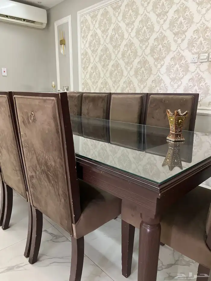 للبيع طاولة تفصيل مكونه من 10 كراسي 2