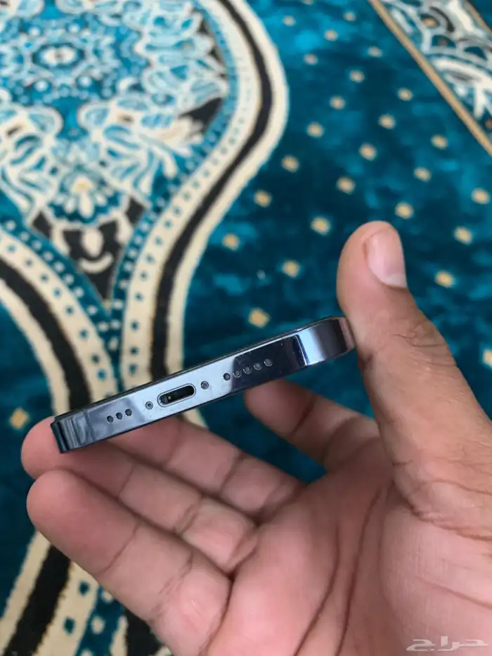 iPhone 13 Pro 128gb in original condition looks like new 4