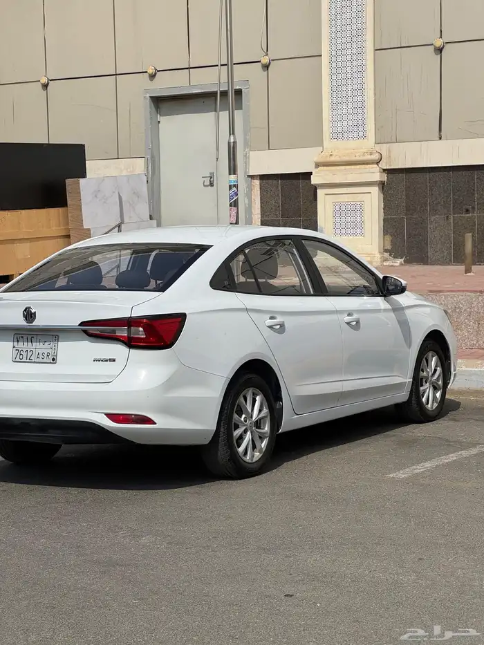 MG   5   2023 السعر 25000 الف 13