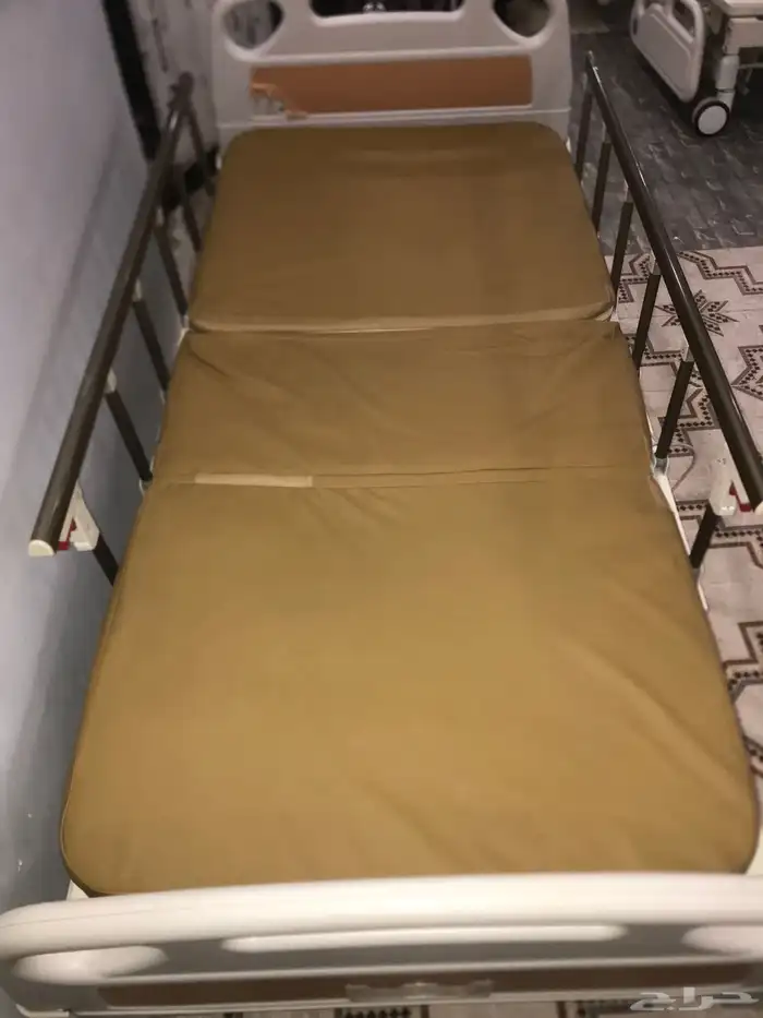 سرير طبي كهربائي سرير مستشفى كرسي كهربائي متحرك لكبار السن 3