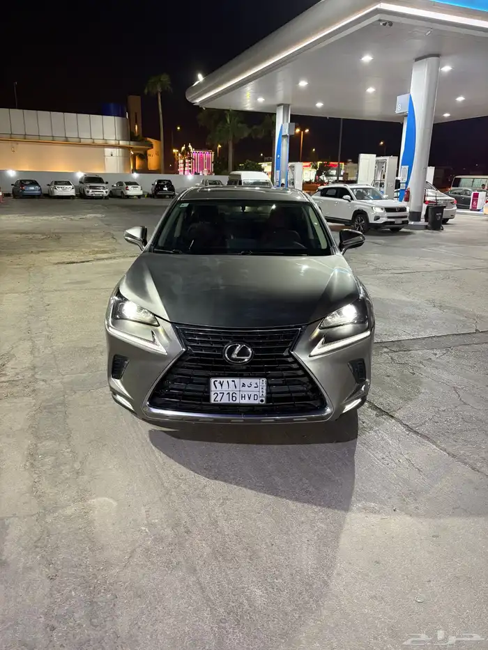 لكزس NX 300 مديل 2021 ممشى 69 الف 8