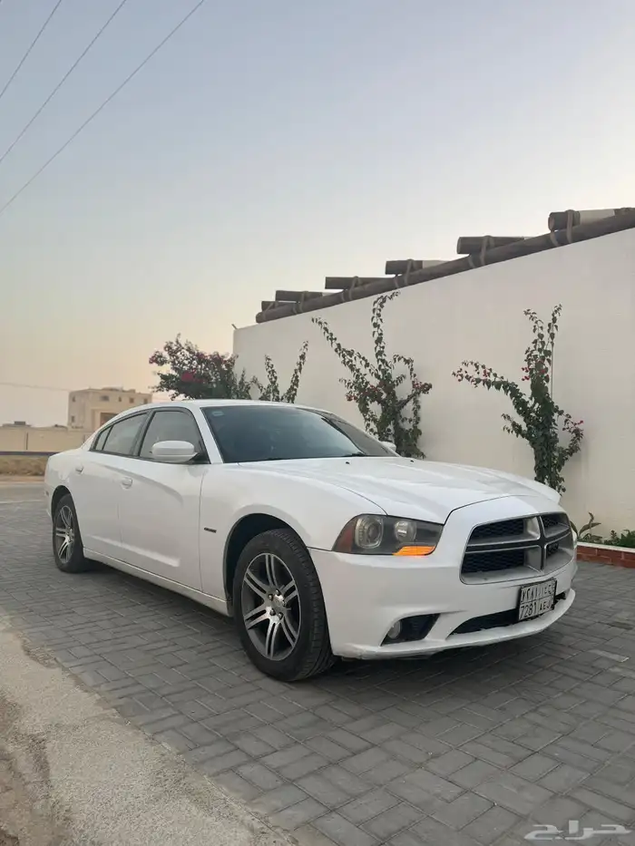 دودج تشارجر 2014 نظيف 0