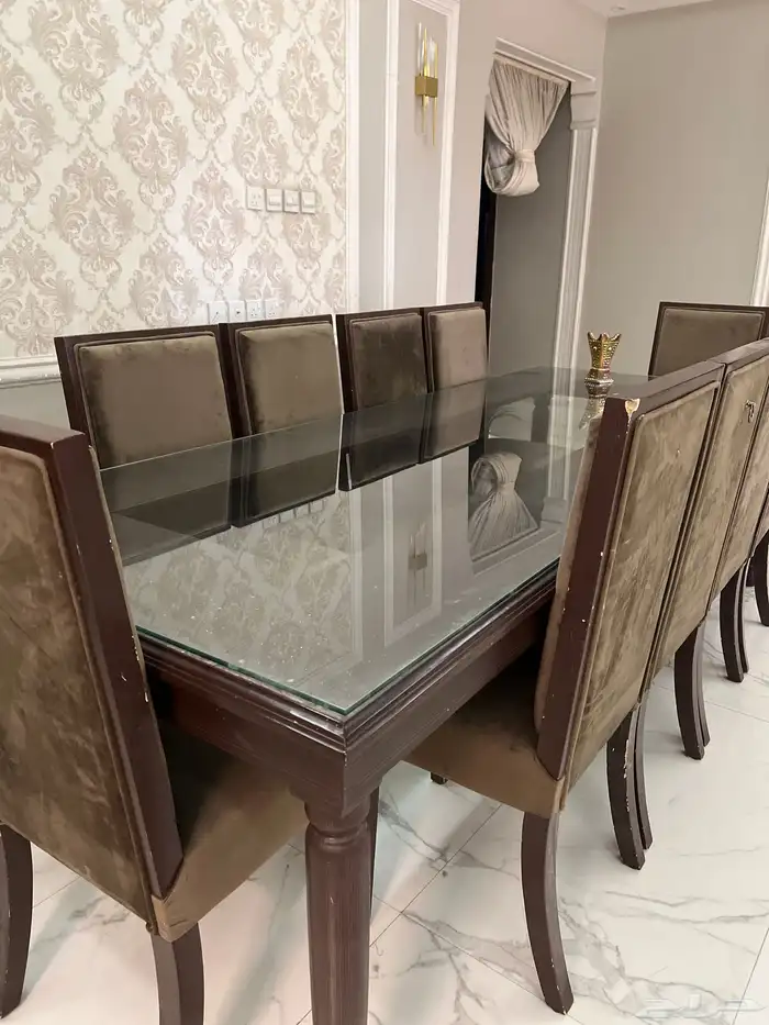 للبيع طاولة تفصيل مكونه من 10 كراسي 1