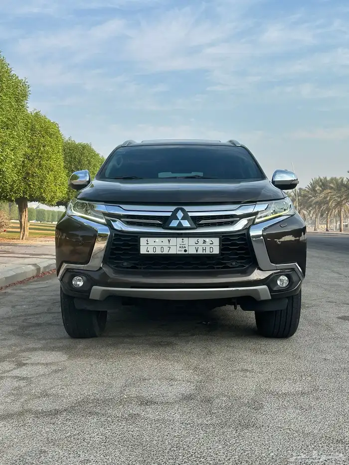 ميتسوبيشي مونتيرو 2017 1