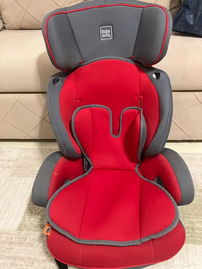 كرسي اطفال لسيارة 0