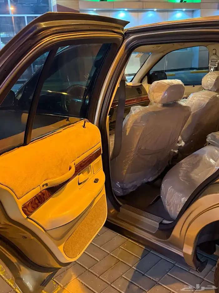 فورد جراند ماركيز 2001 نظيفة 100 91