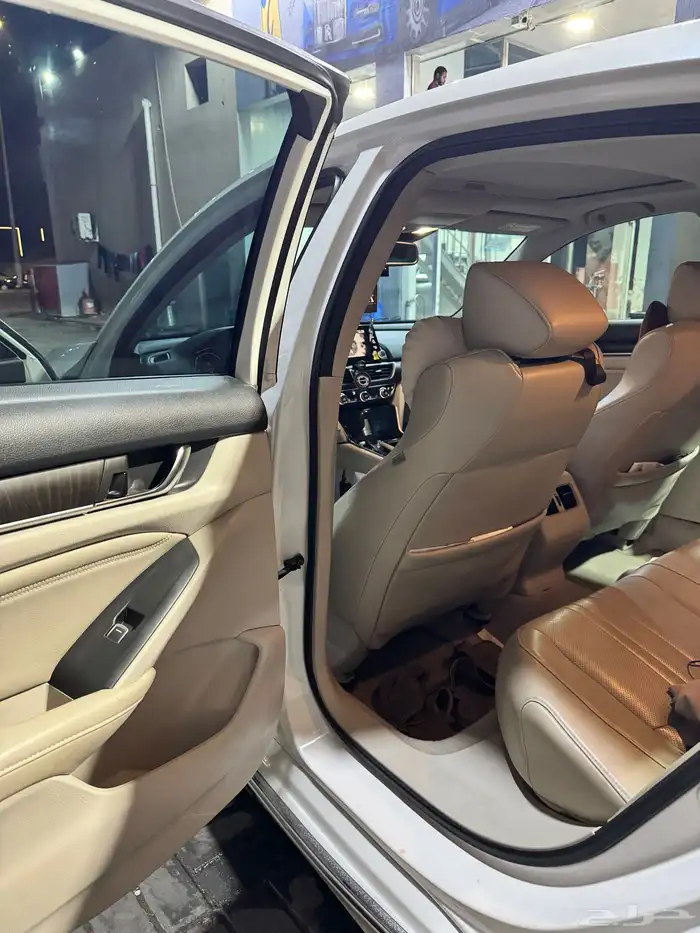 هوندا اكورد 2018 EX-L للبدل بلكزس 6