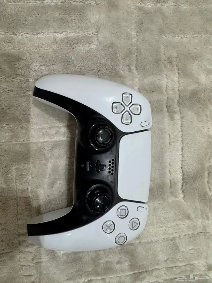 4 يدات سوني للبيع 3