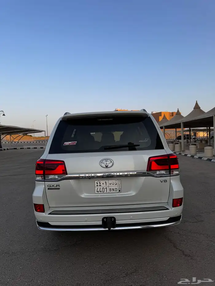 لاندكروزر تورنق 2021 فل كامل سعودي 28 الف فقط) بحالة المصنع 6