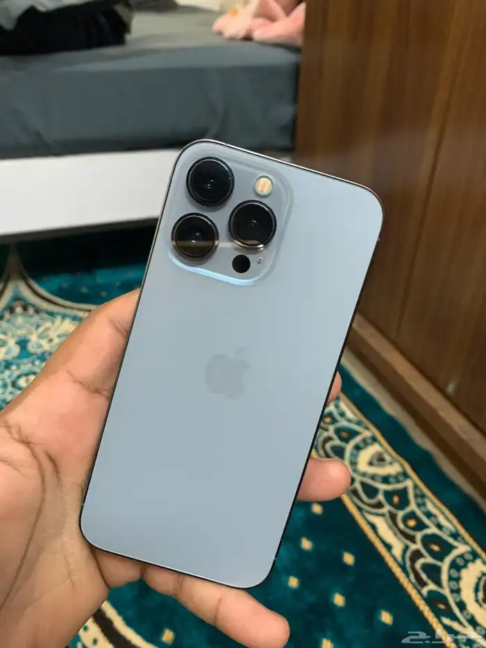 iPhone 13 Pro 128gb in original condition looks like new 1