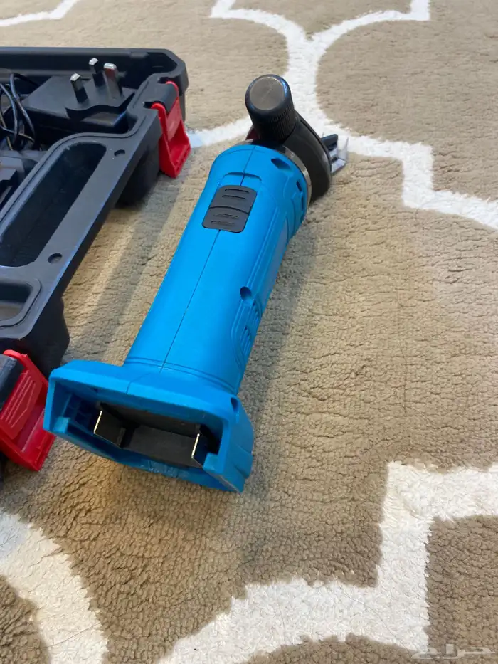 للبيع مكينه حلاقت اباعر بطاريه 5