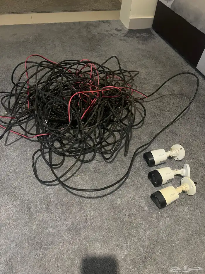 للبيع كاميرات مراقبه مع سلاكه 0